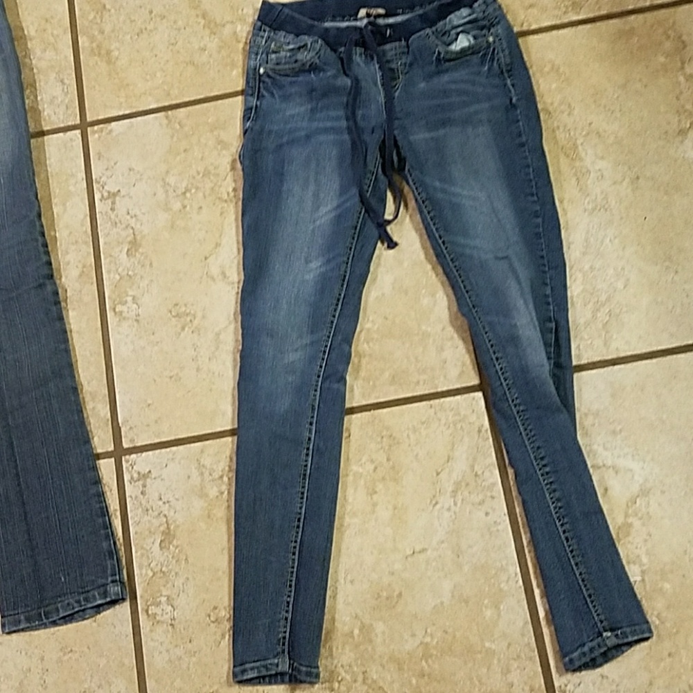 jogger style jeans